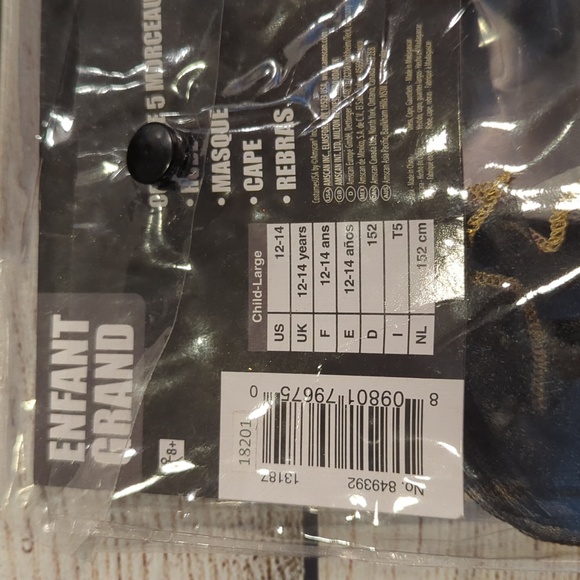 NEW Batgirl Large(12/14) Costume - Picture 4 of 4